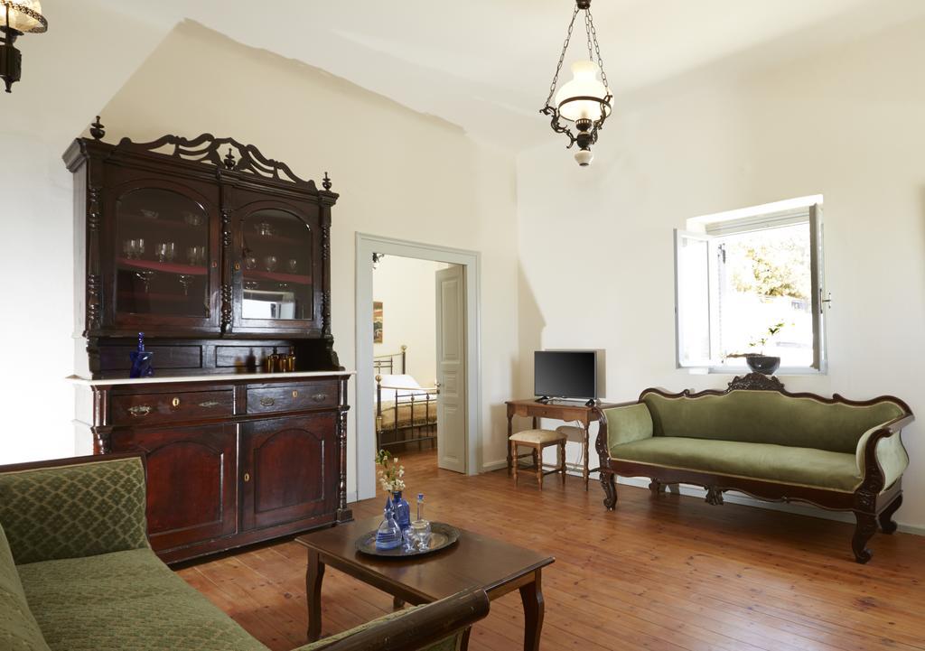 Pyrgos Houses By Voreina ภายนอก รูปภาพ